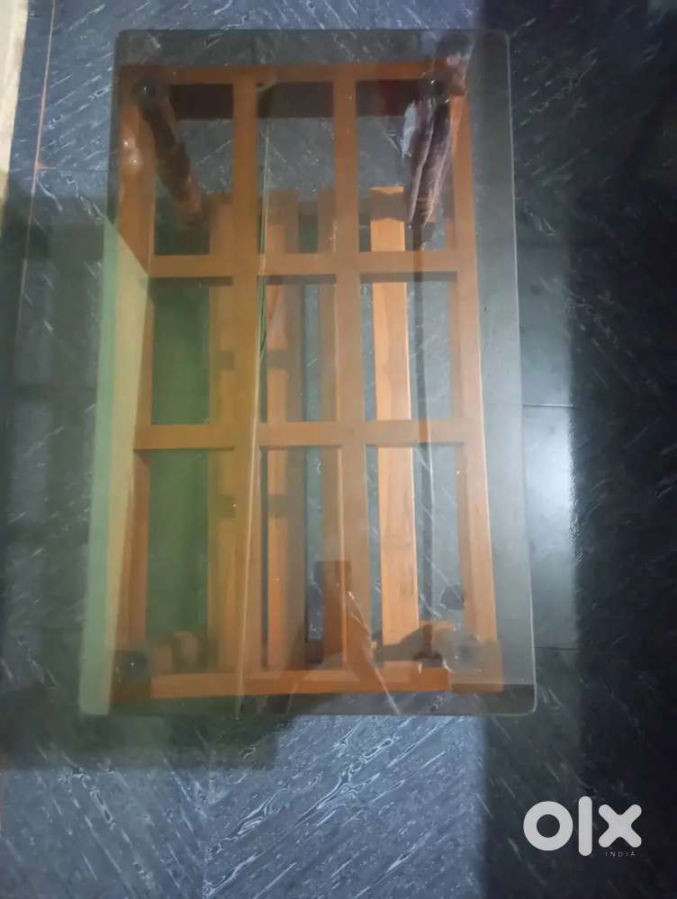 Teapoy (new) -wood - aakashi with glass