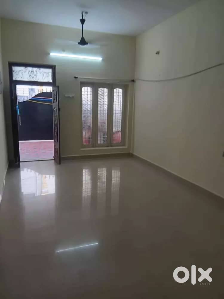 rent 2bhk 100feet road