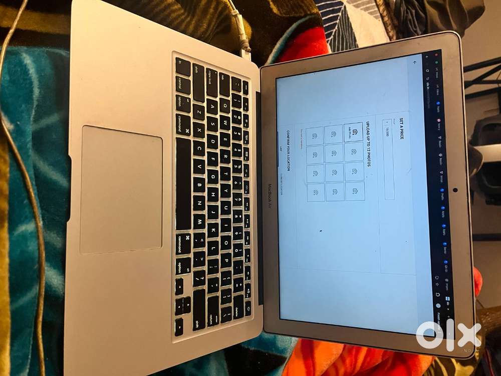 MacBook Air 2018  Excellent Condition  Lightly Used  Original Charg