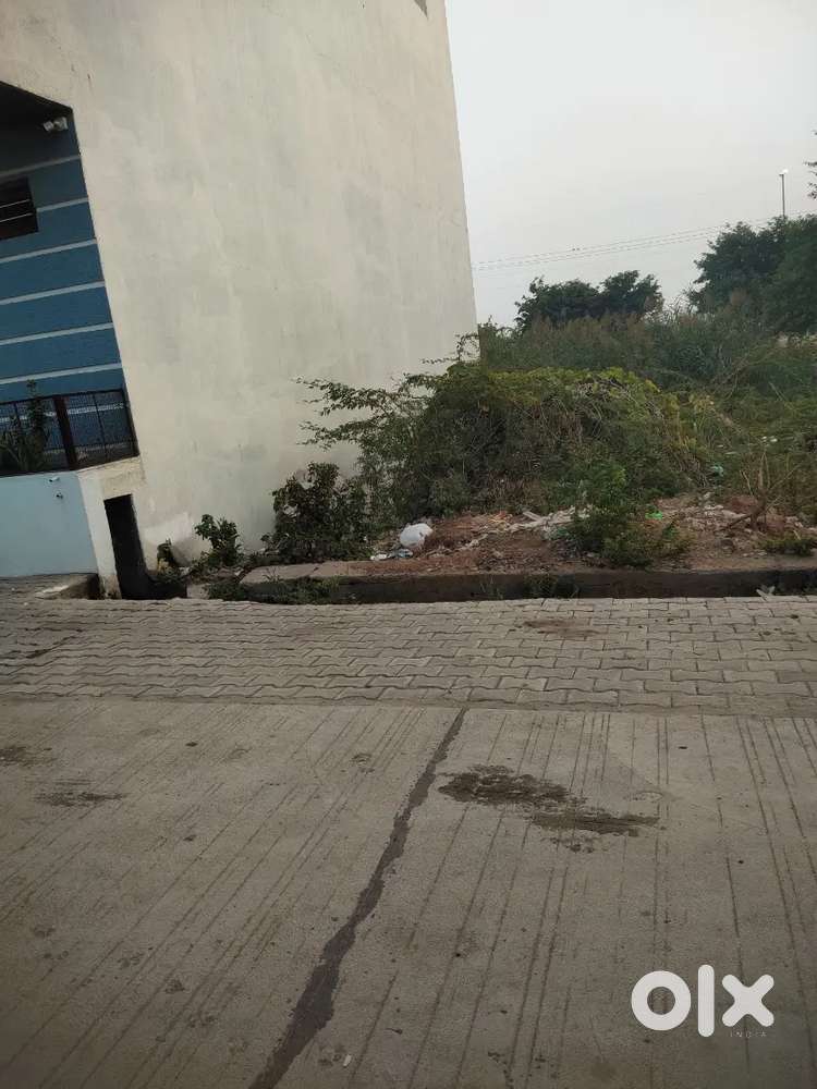 25 x50 sqft plot 40 feet road ,  East face. , 40 feet road Rs.65 lakh