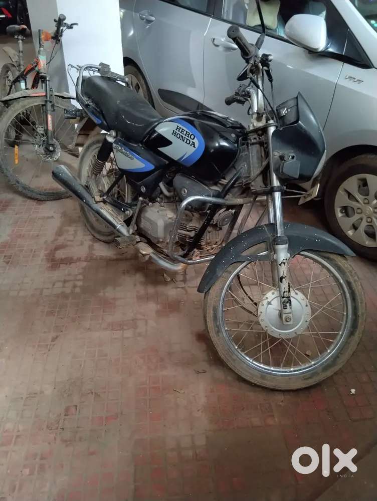 Old Hero Honda Splendor plus for sale at Patia