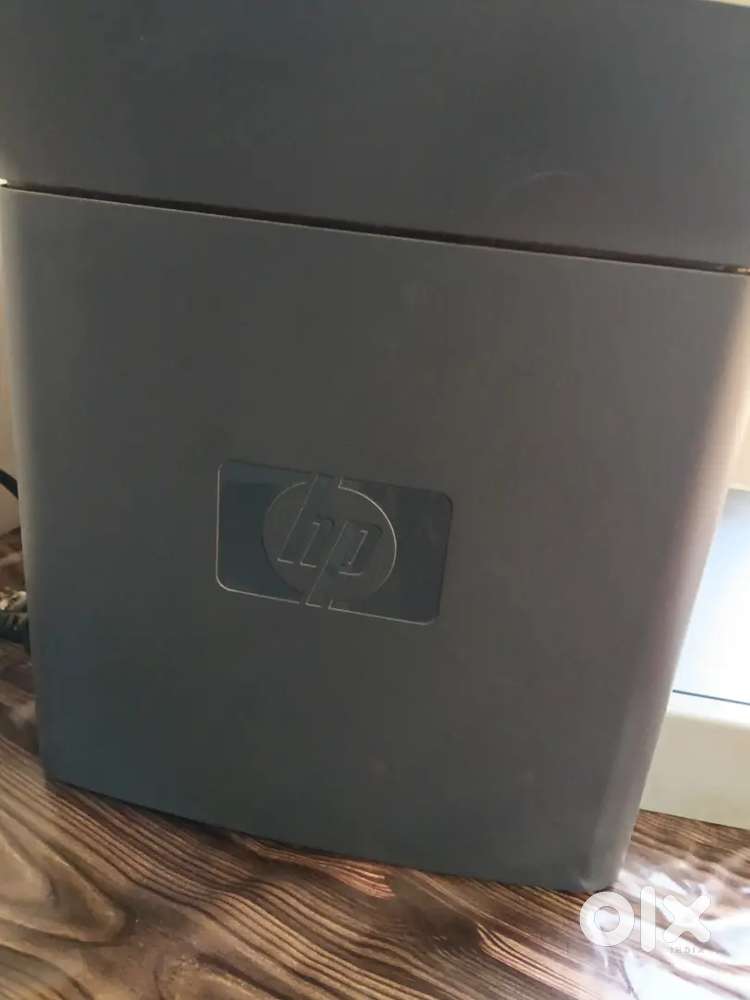 HP 100500 PRINTER VERI NICE CONDITION ONLY 3100 PRINT PAGE