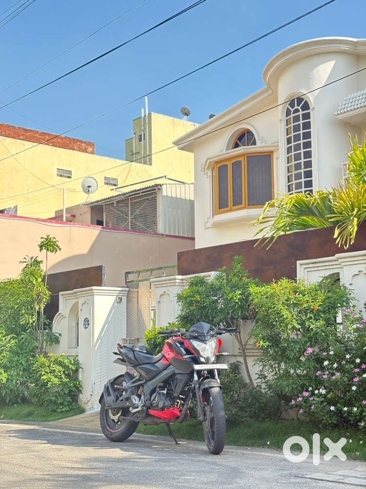 Original kilometer New battery with warranty