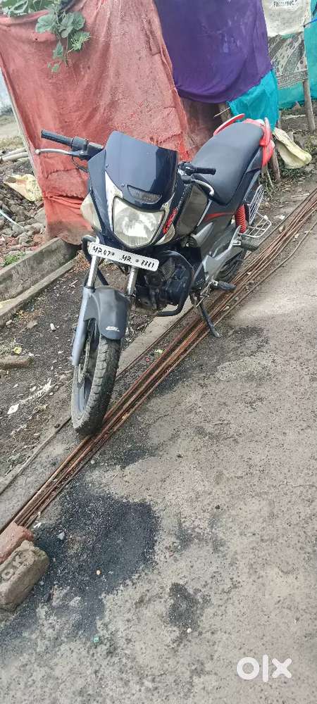 गाड़ी में कोई काम नहीं