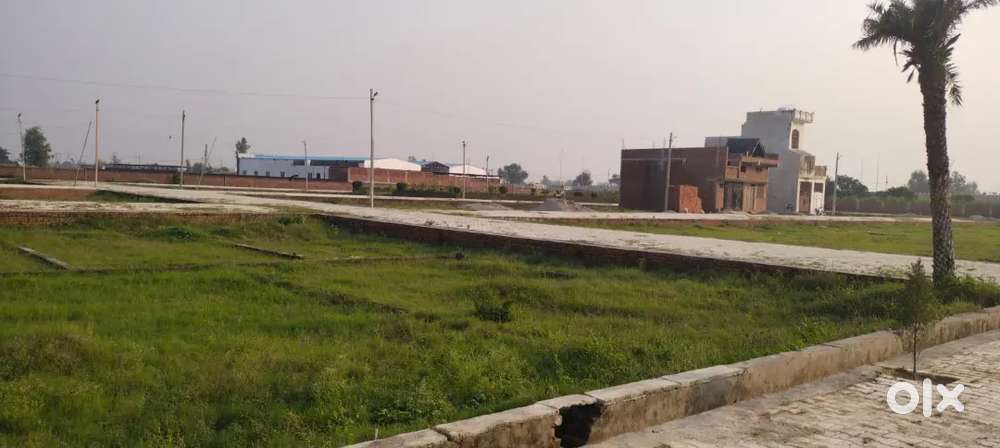 67 gaj ka plot gated colony mein Delhi Road Moradabad pe