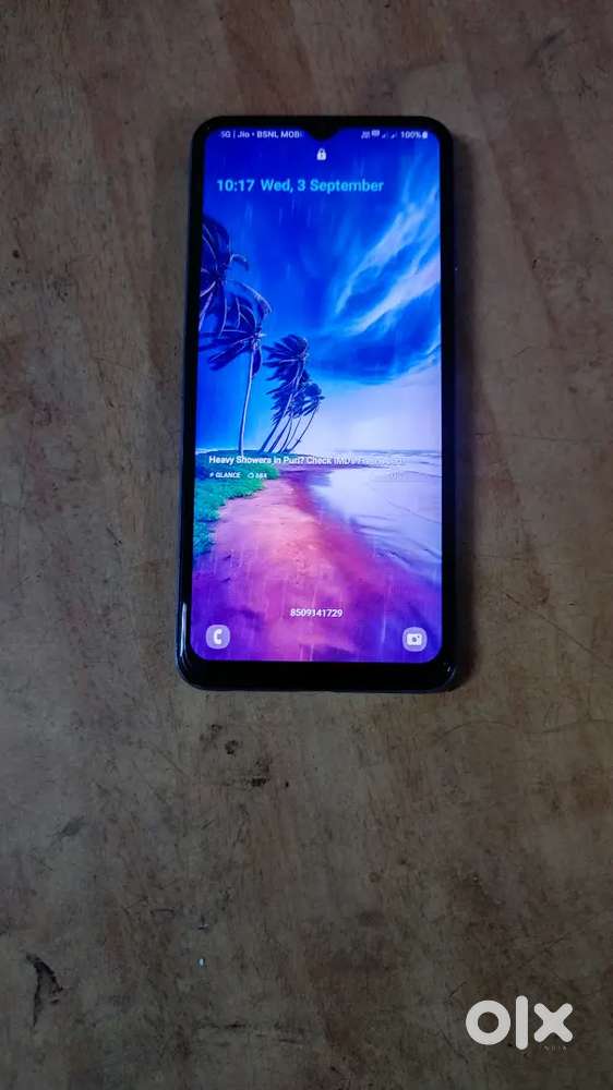 F23 5g new condition 6/128gb