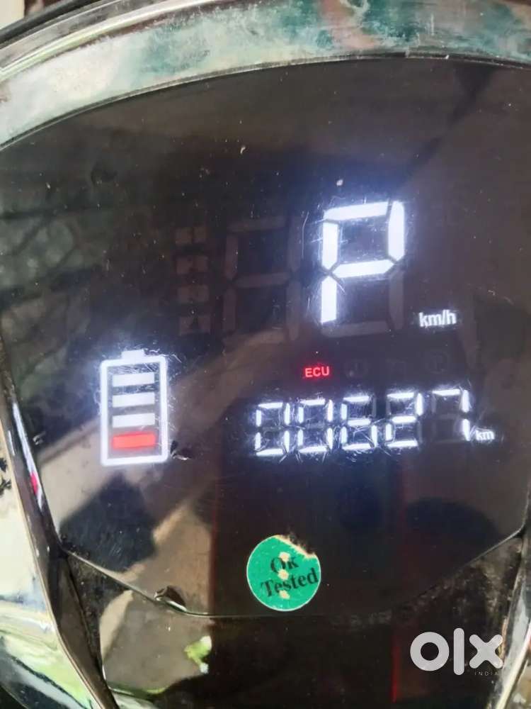 Bhai chlane wala koi nhi h jb m chutti aata hu tb hi chlata hu