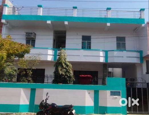 Air Conditioned PG Boys Girls Hostel / Hotel Room in Govind Nagar