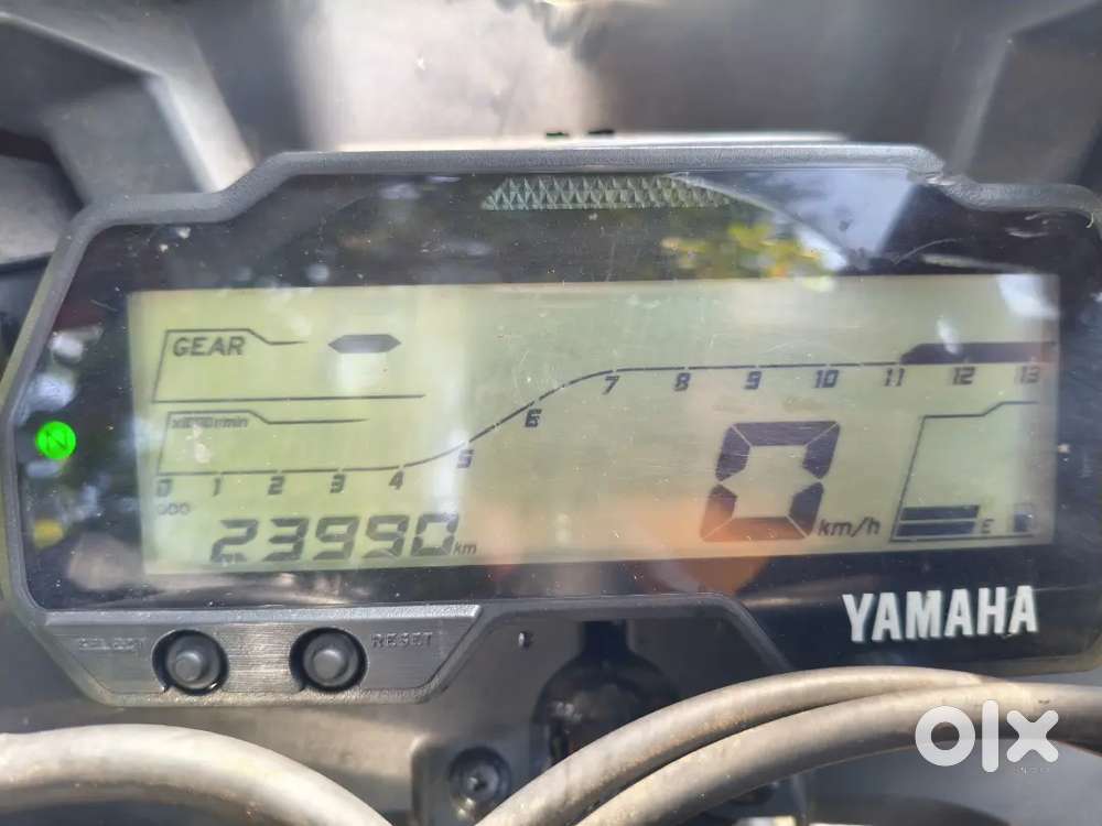 R15 V3 Good Condition