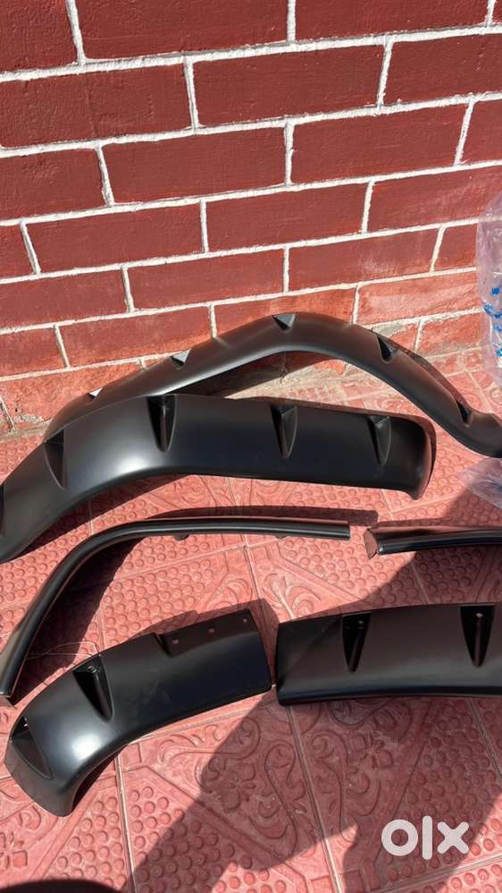 Bolero camper offroading side fender