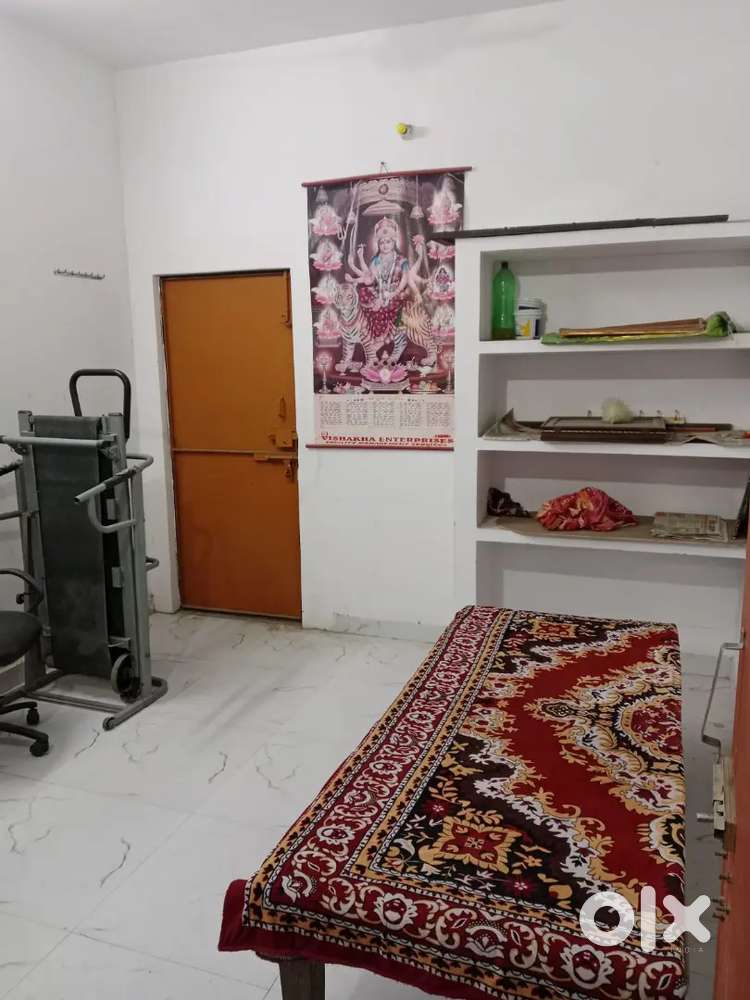 1 Room Set for Educated Small Family & Students