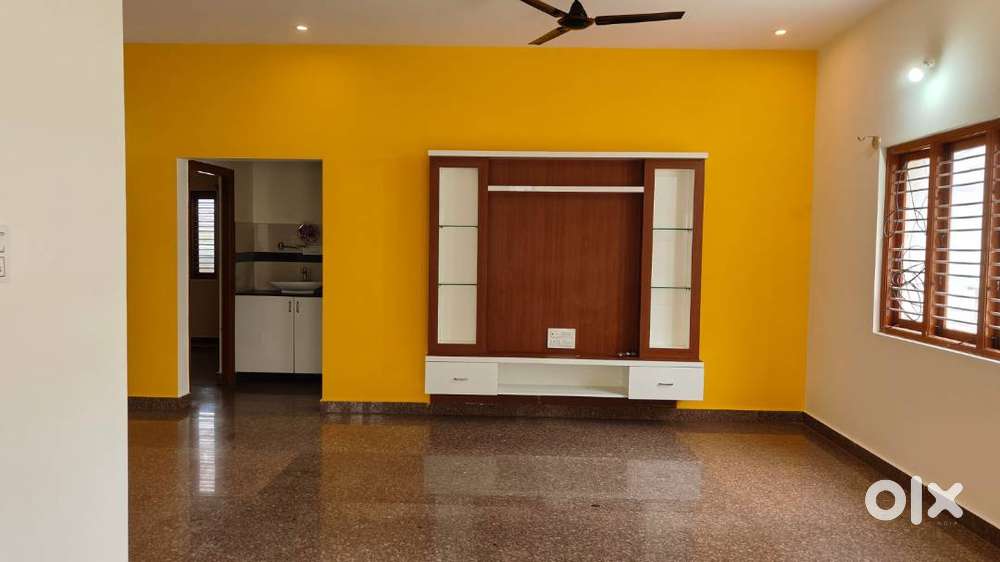 2bhk in AECS Layout A Block for lease