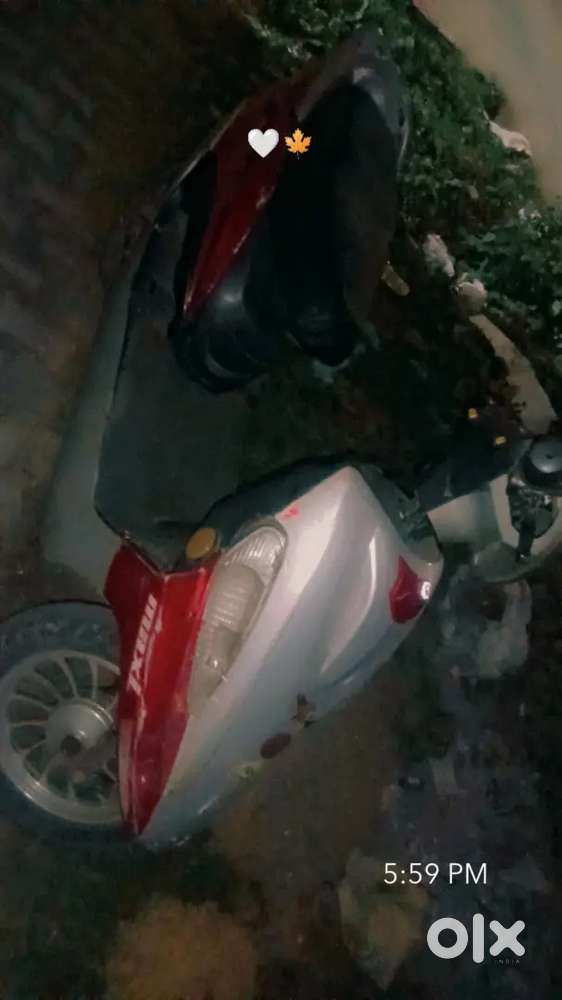 Hero maxi electric scooty  district hospital Rampur