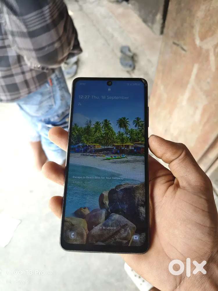 Samsung a52s 5g  display change হালকা টাচ ফাটা আছে