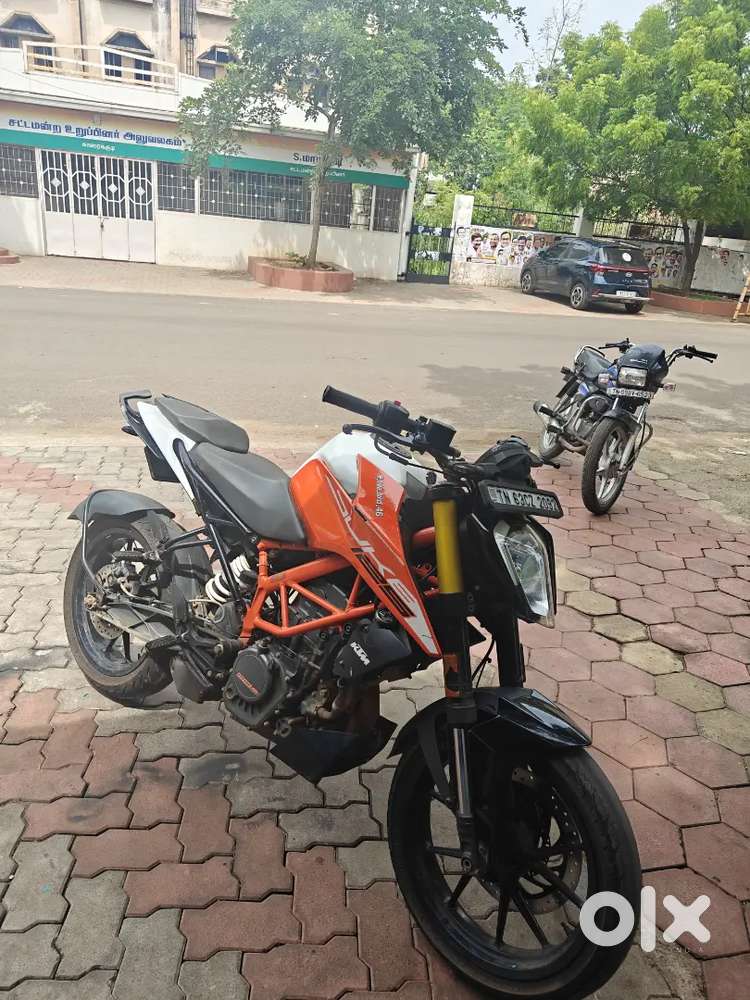 Duke 125 /