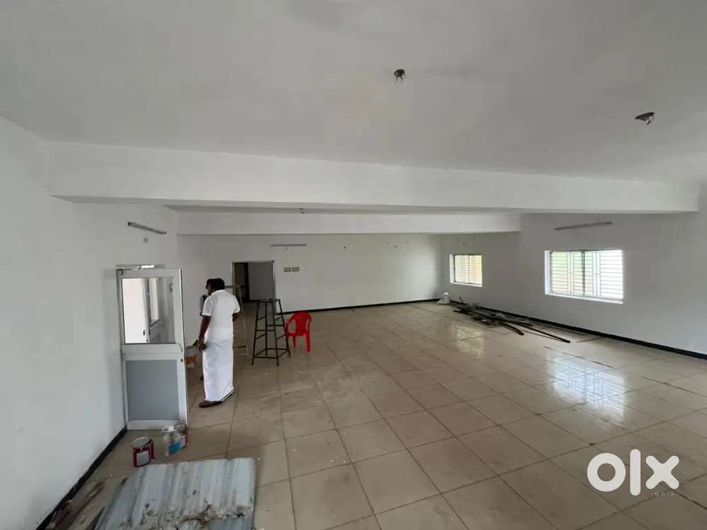 Spacious Commercial Building - 4000 Sqft - For Rent in Kochadai