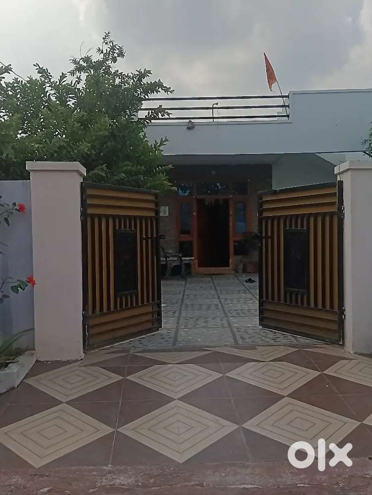 2 BHK Individual House for Sale. Opposite SKY Plaza, Near FCI.