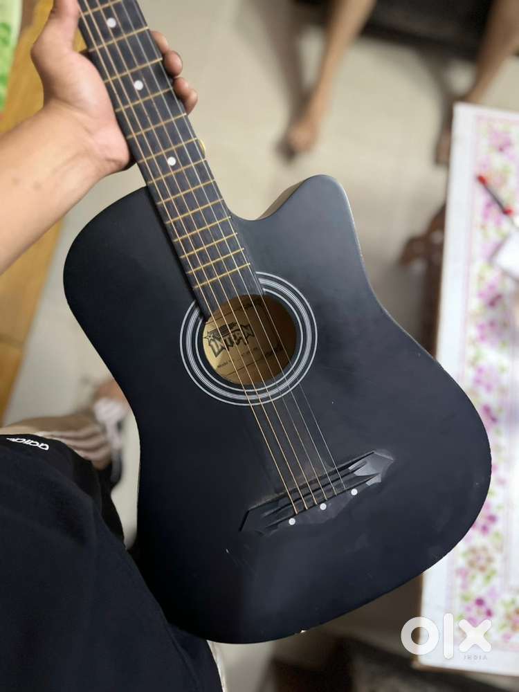 Intern basic guitar