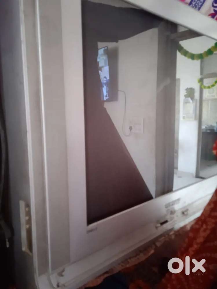 Samsang 29 inch bih size tv and good condition