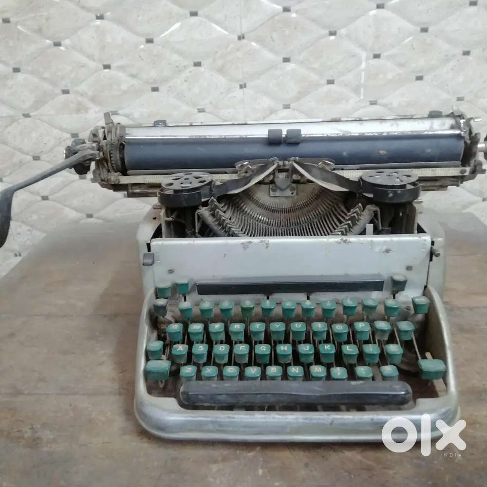 Remington Manual English Typewriter
