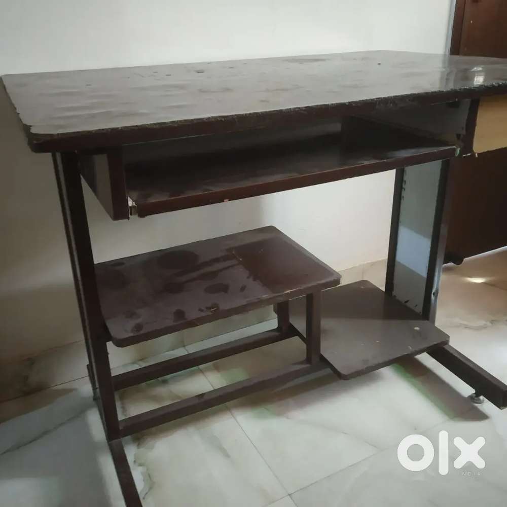 Computer Table