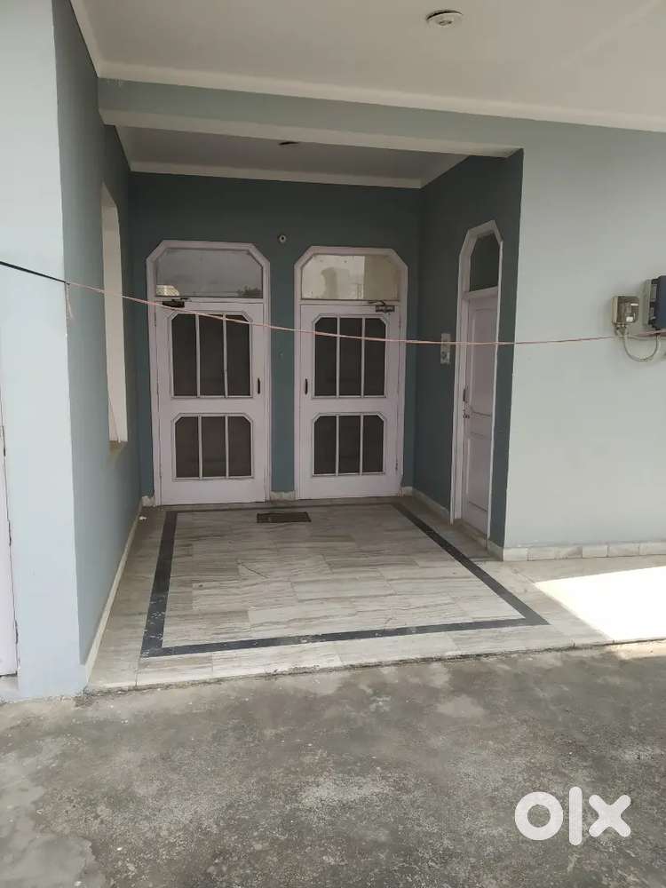 Two room set on Naina Devi Road