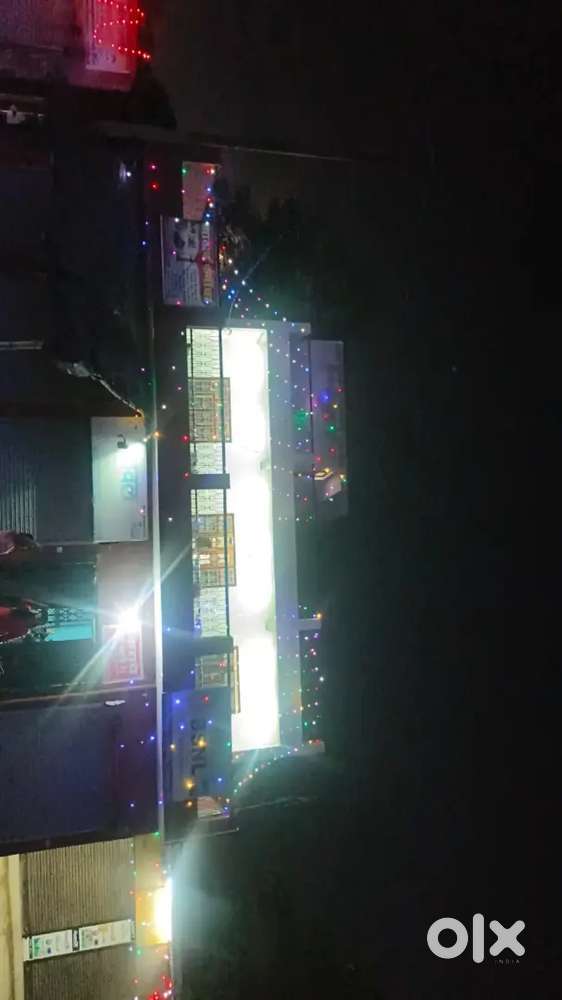 Rent k liye hai on main Sitapur road front of santi hospital