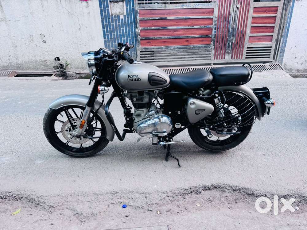 Royal Enfield Classic 350 2019 Model km 21000 First Owner