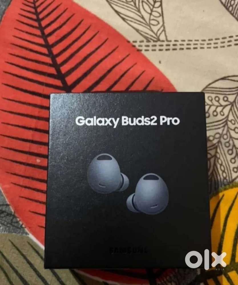 Samsung Galaxy Buds 2 pro & apple airpods pro