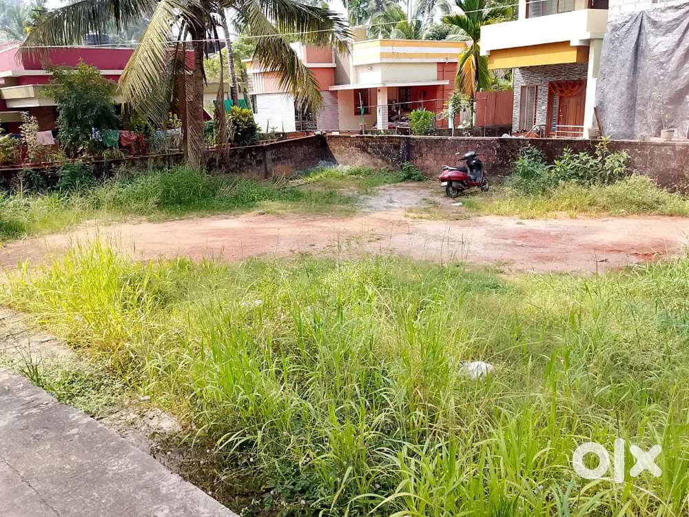 9.4cents land for sale at Valencia