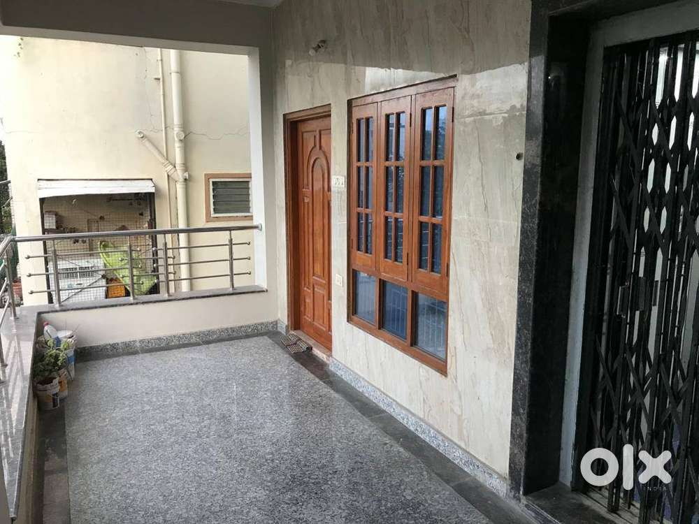Spacious Independent Floor Flat for Rent in Sayeedabad Colony
