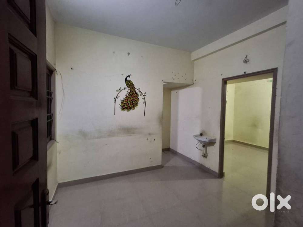 1 bhk for rent with car parking