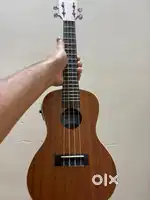 Kala MK CE Ukulele + hardcase bag