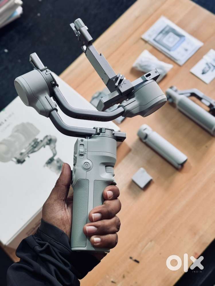 Dji RS4 mini gimbal COMBO , brand new open box piece.