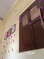 Female roommate required
