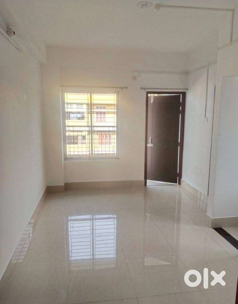 Want room mate only for Boys