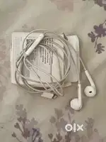 Original Apple earpod with loghting port & charger adapter and cable