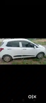 Hyundai Grand i10 2016 Petrol 70000 Km Driven