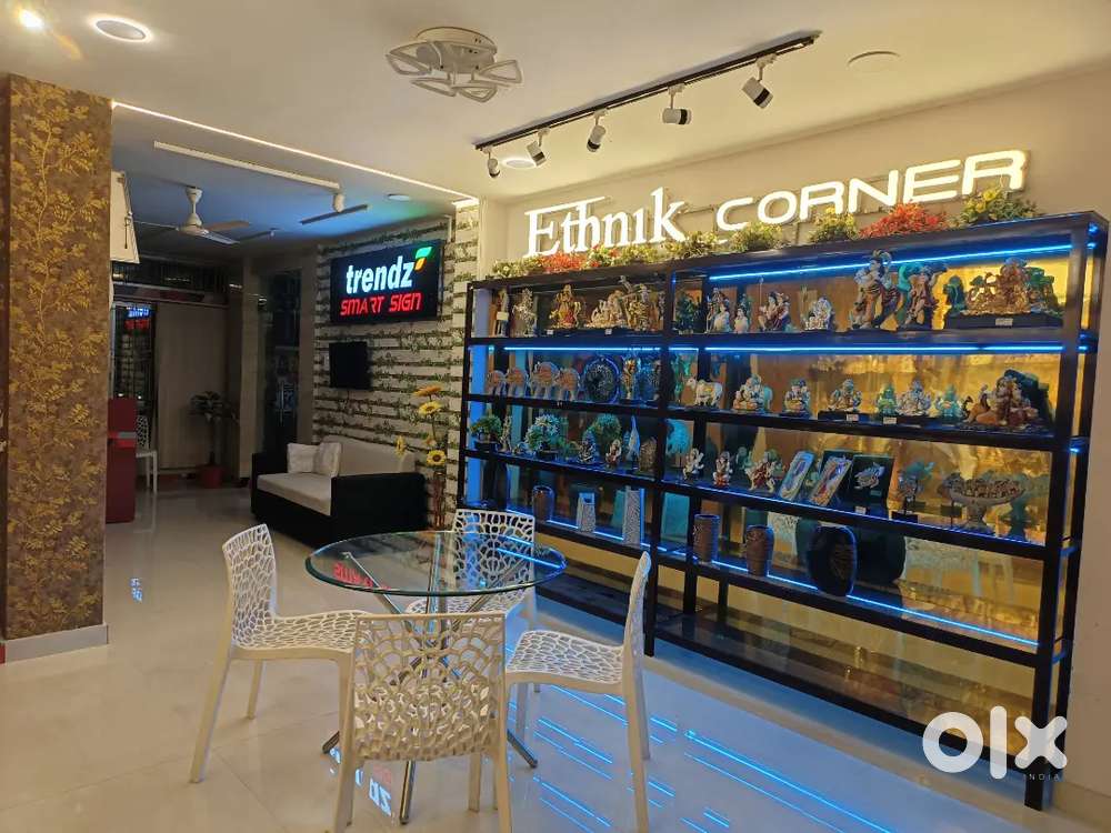 REQUIRED RECEPTION GIRL WITH EXPERIENCE