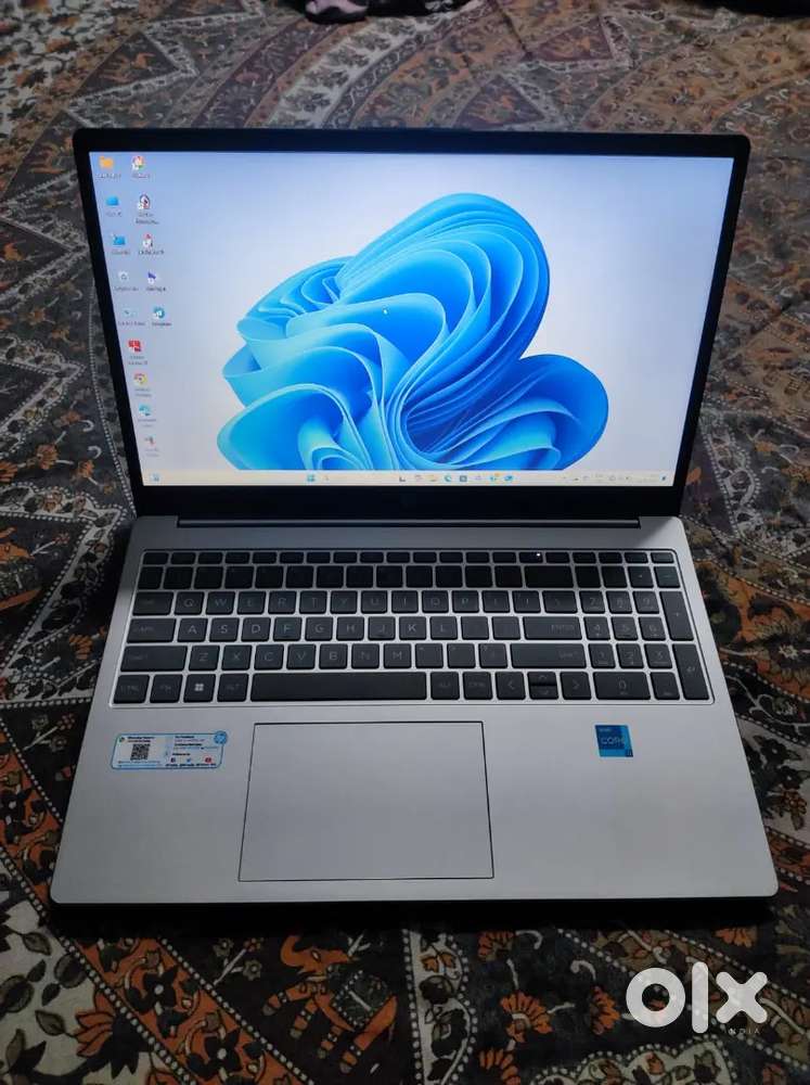 Laptop to be sold.