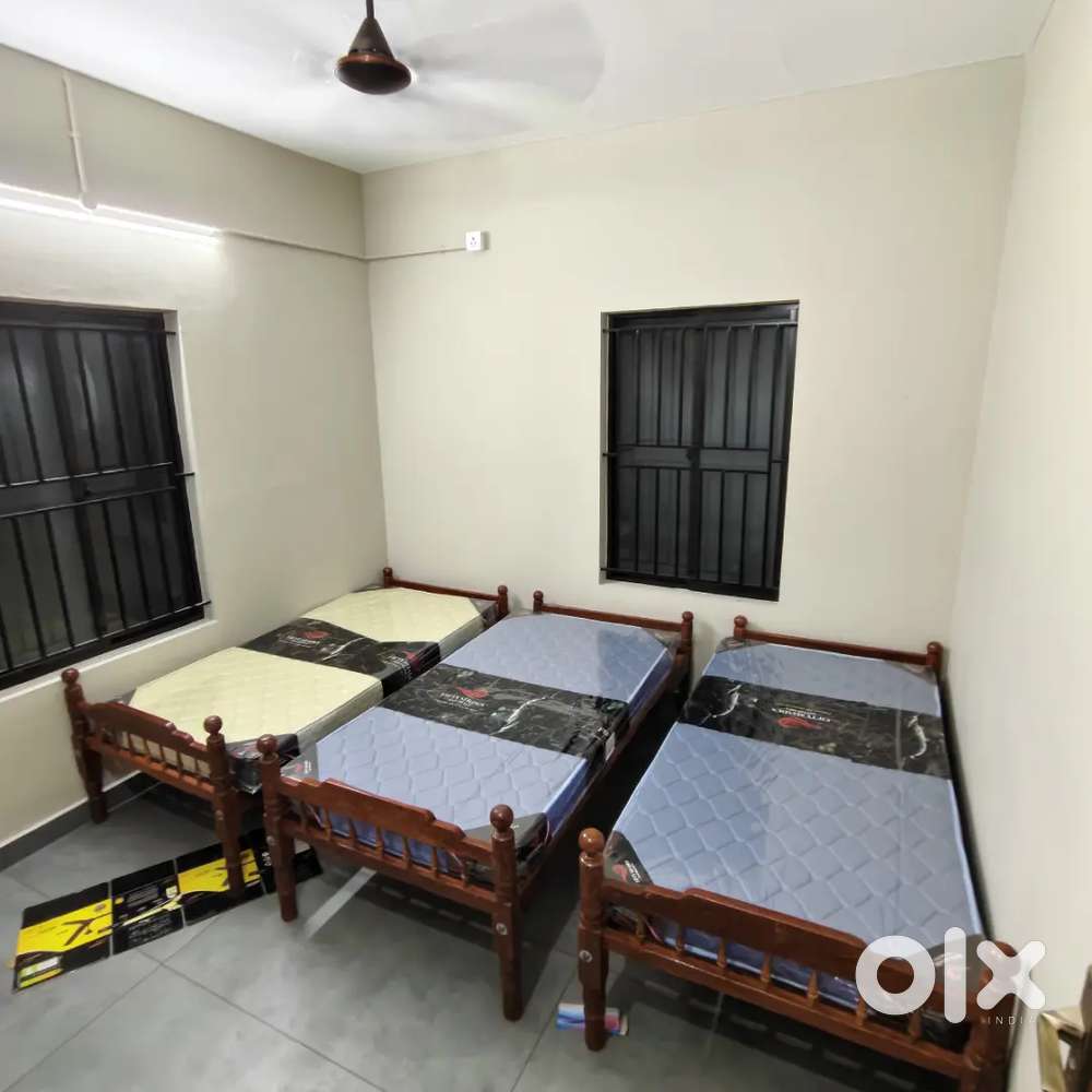 Hostel for rent at Edappally