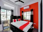 10 room ka gest house rent per dena hai
