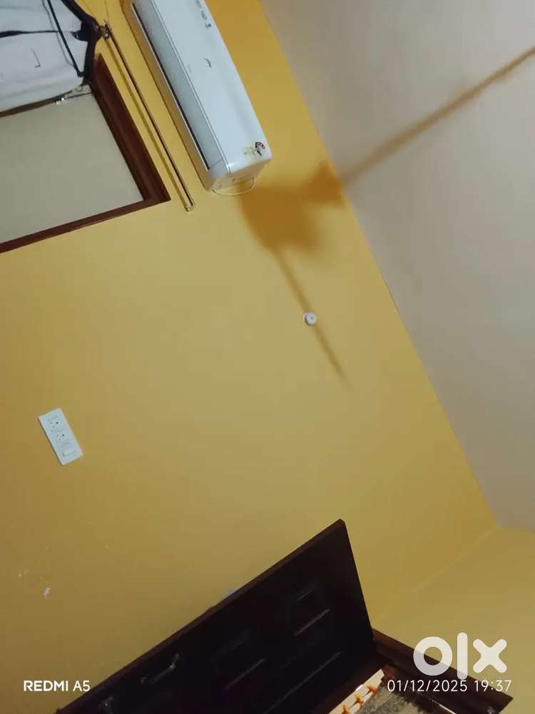 One bhk flat with Western washroom big , and a very big beautiful room