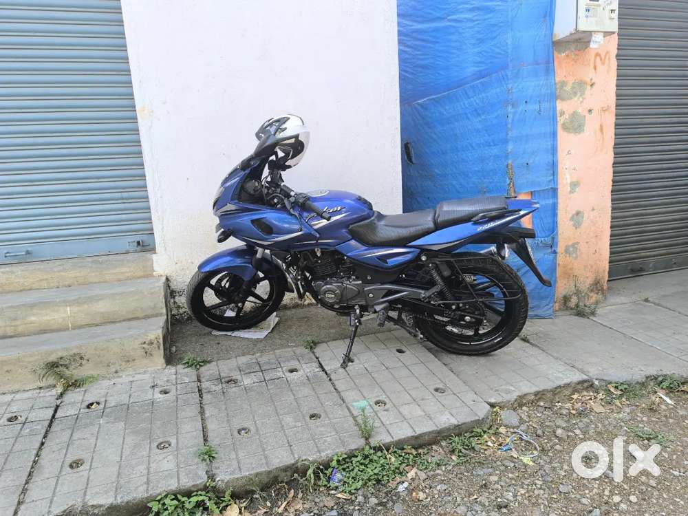 Pulsar 220f