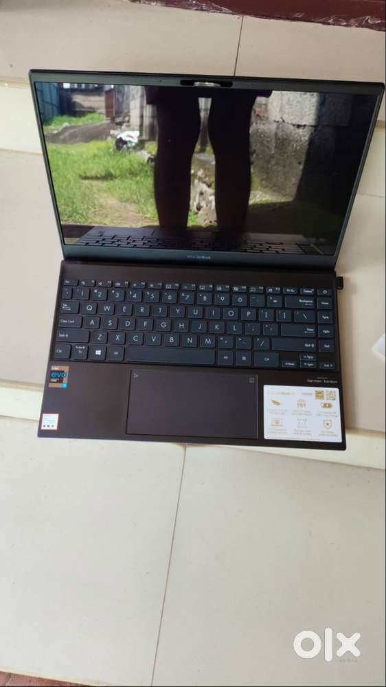Asus Zenbook 13 UX325