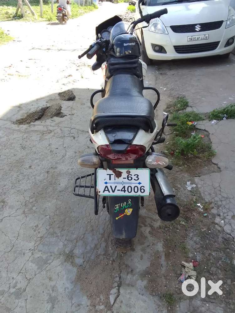 Engine is good ,chains bracket new, 2 owner ,white & red color