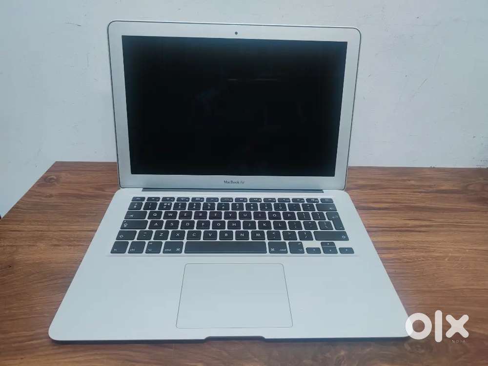 Desktop / Laptops / Mac Book / Tablets / Printers for Rent