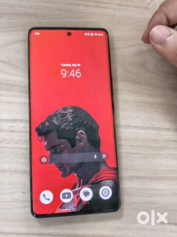 Vivo V30 (6,128)