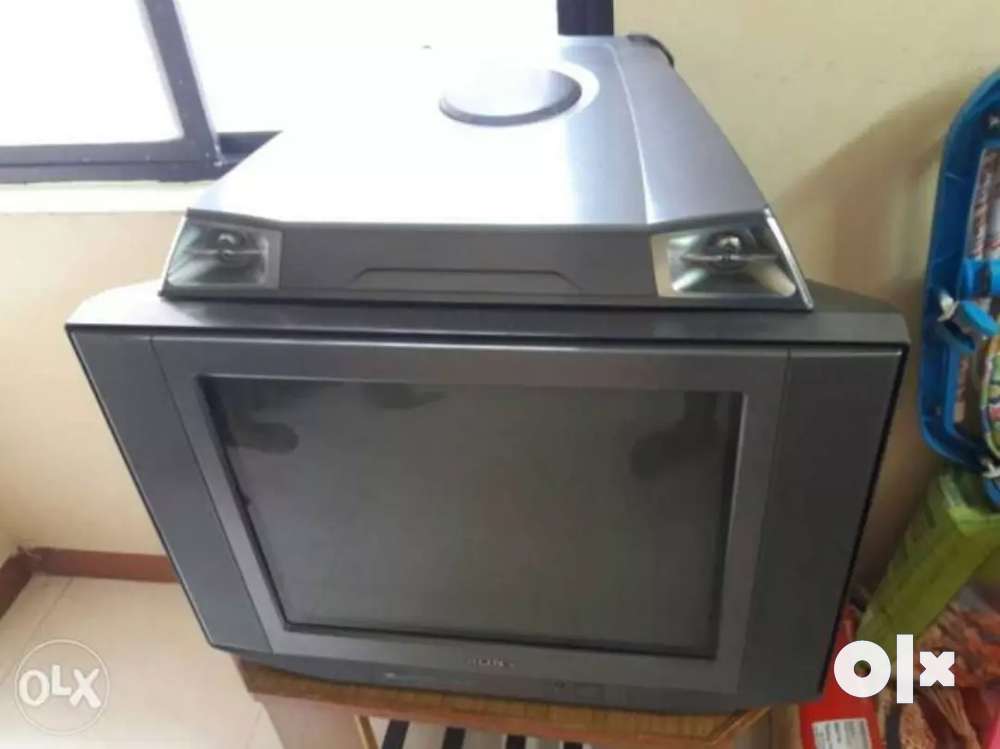 Sony wega crt tv for sale with subwoofer