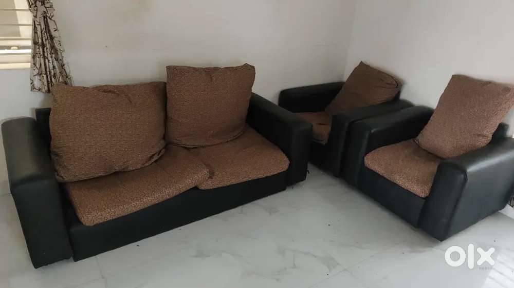 SOFA SET FOR SELL
